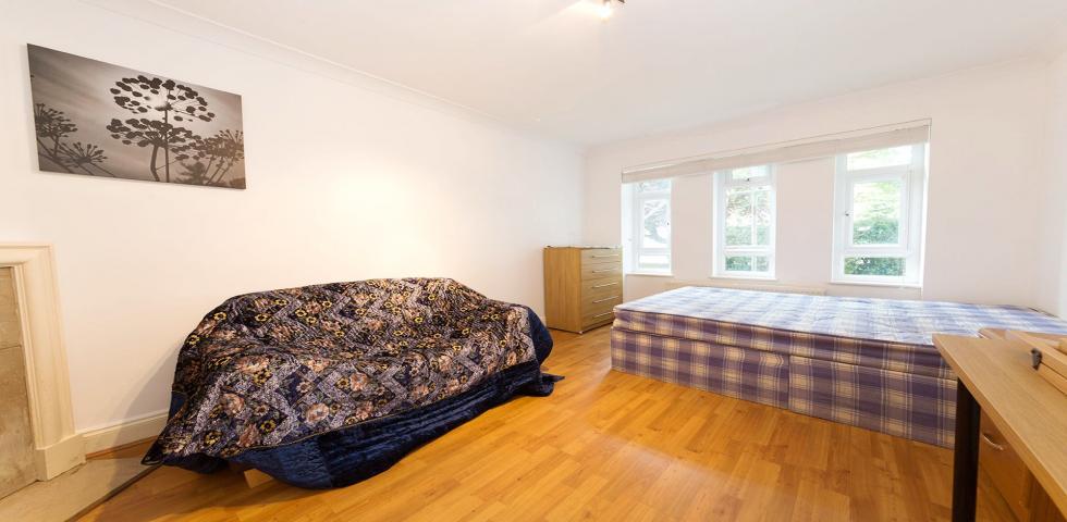 			NEW INSTRUCTION, 2 Bedroom, 1 bath, 1 reception Flat			 Mapesbury Road, KILBURN/BRONDESBURY